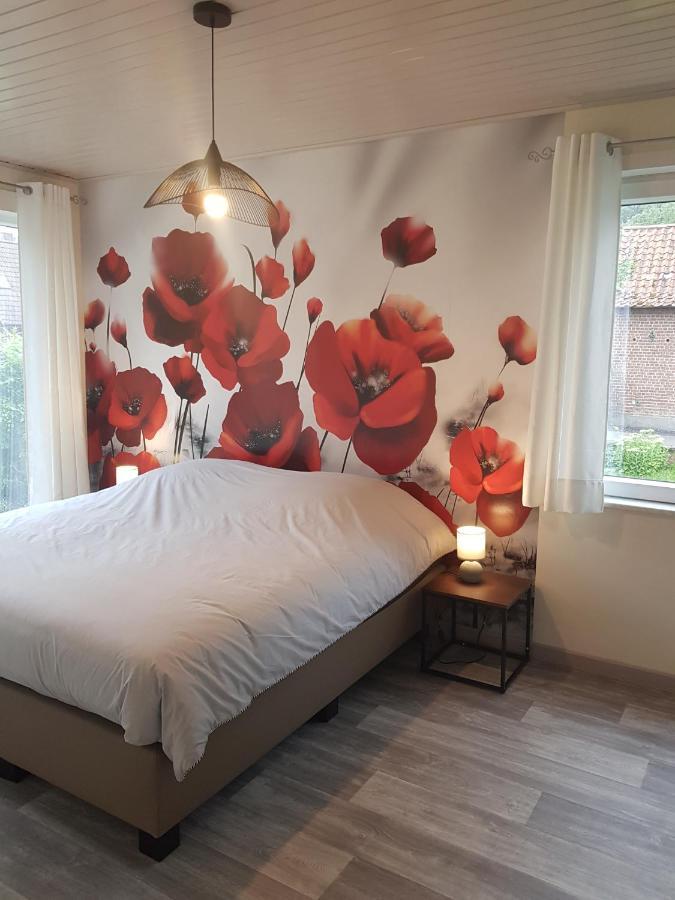 Mary'S Poppies - Bed & Breakfast Blandain Eksteriør bilde