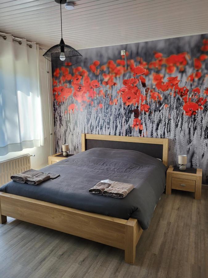 Mary'S Poppies - Bed & Breakfast Blandain Eksteriør bilde