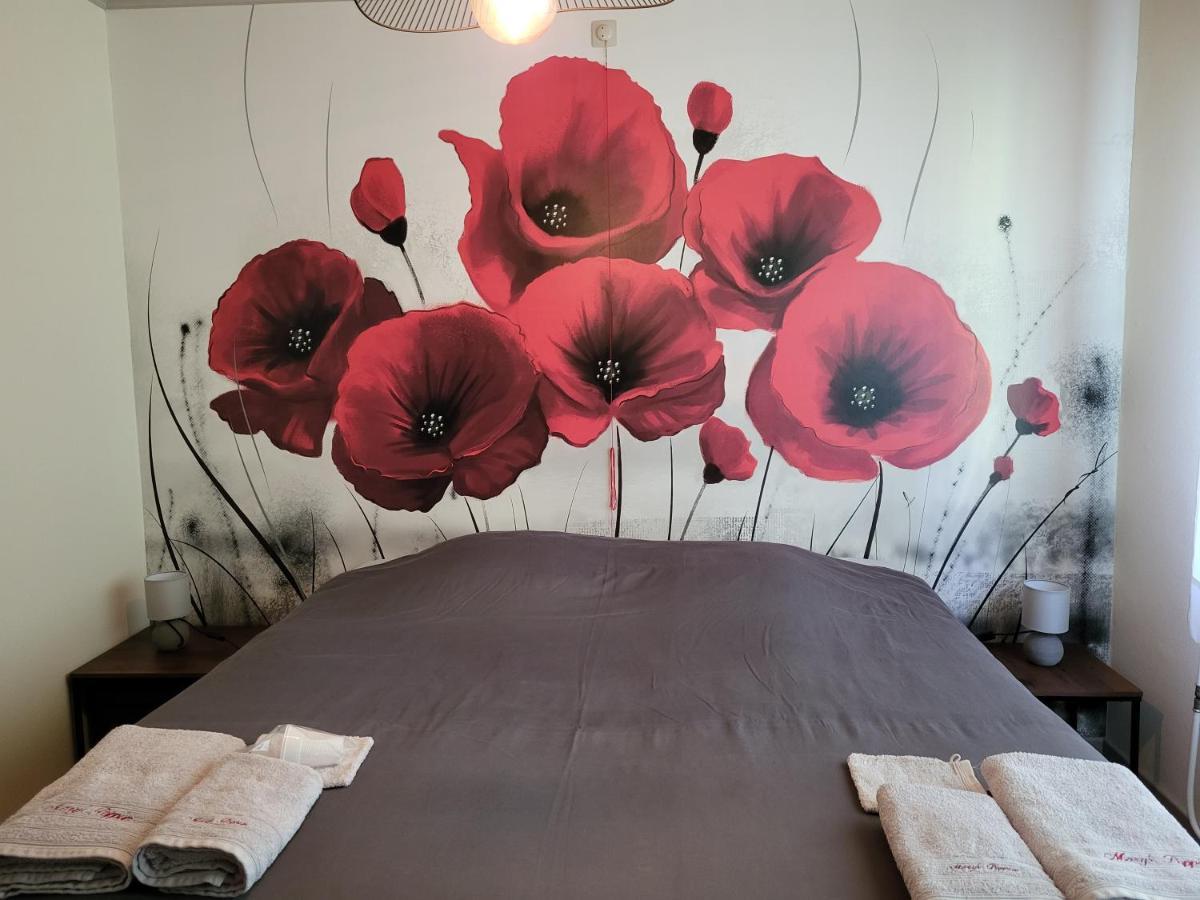 Mary'S Poppies - Bed & Breakfast Blandain Eksteriør bilde